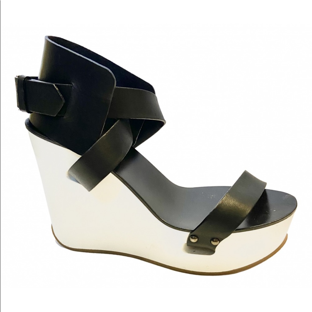 Chloe Wedges